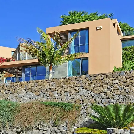 Salobre Lagos 10 *